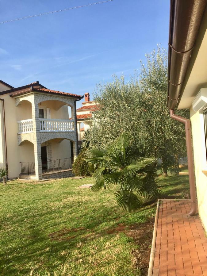 Apartments Marinela ポレッチ エクステリア 写真
