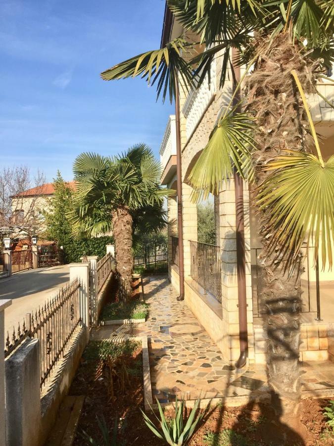 Apartments Marinela ポレッチ エクステリア 写真