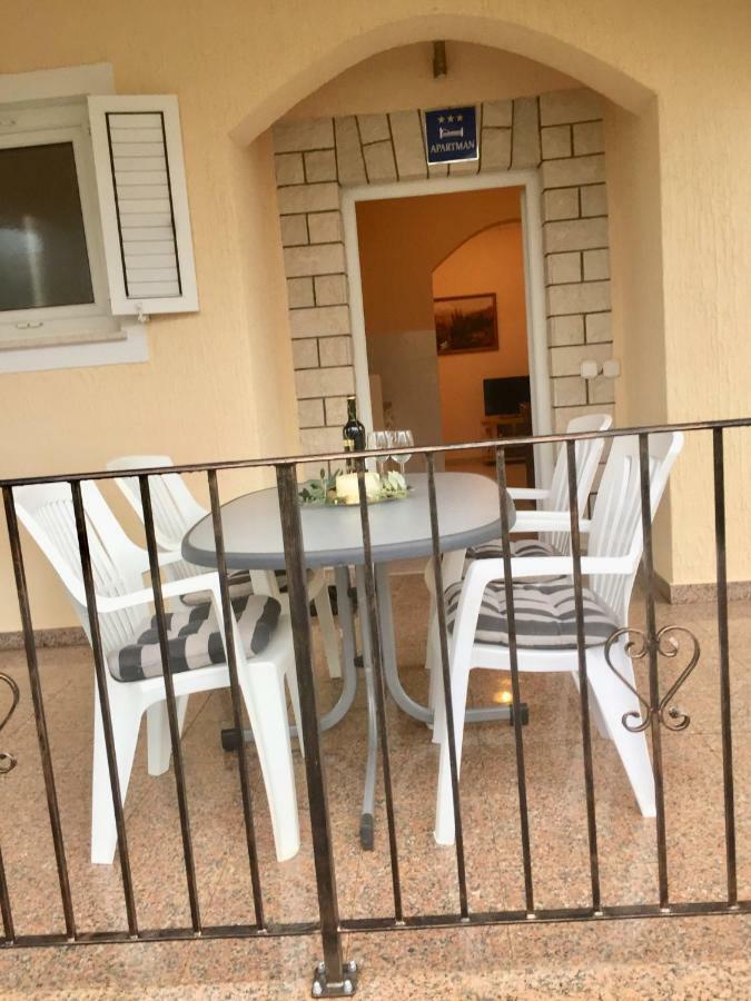 Apartments Marinela ポレッチ エクステリア 写真