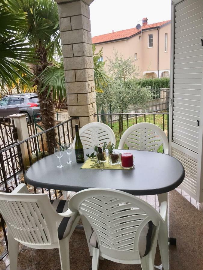 Apartments Marinela ポレッチ エクステリア 写真
